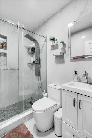 174 E 40th Street Hialeah FL 33013