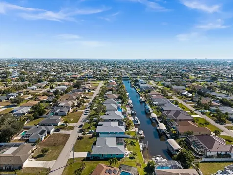 250 SW 37th Terrace Cape Coral FL 33914