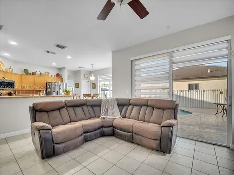 15541 SW 21st Terrace Miami FL 33185