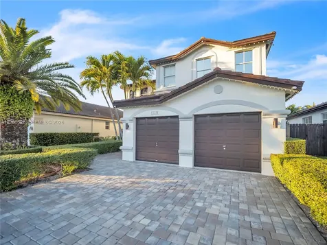 15541 SW 21st Terrace Miami FL 33185
