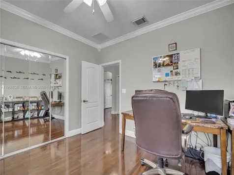 15541 SW 21st Terrace Miami FL 33185