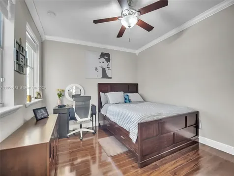 15541 SW 21st Terrace Miami FL 33185