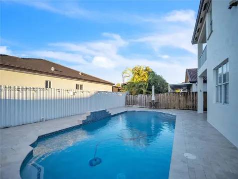15541 SW 21st Terrace Miami FL 33185
