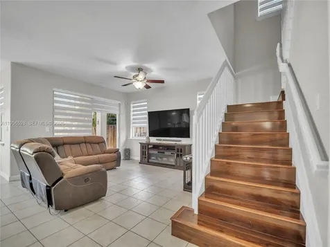15541 SW 21st Terrace Miami FL 33185
