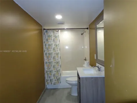 4172 Inverrary Drive Lauderhill FL 33319