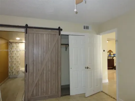 4172 Inverrary Drive Lauderhill FL 33319