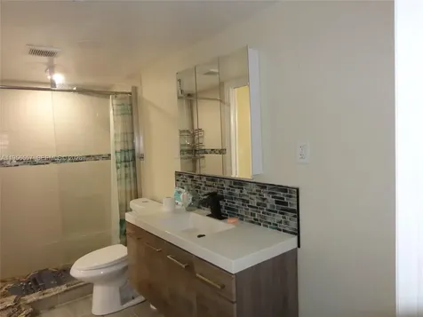 4172 Inverrary Drive Lauderhill FL 33319