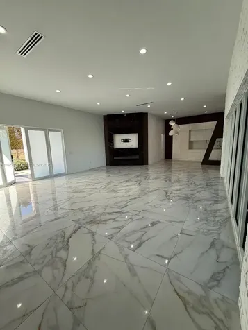 9839 SW 213th Street Cutler Bay FL 33189