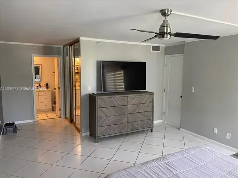 2205 S Cypress Bend Dr, Pompano Beach FL 33069