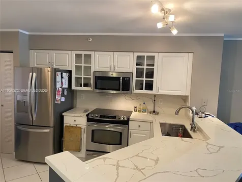 2205 S Cypress Bend Dr, Pompano Beach FL 33069