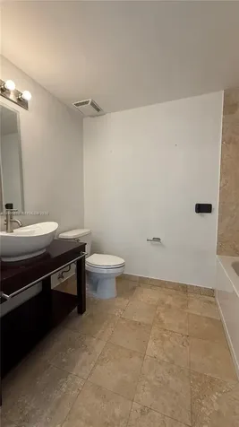 350 S Miami Avenue Miami FL 33130