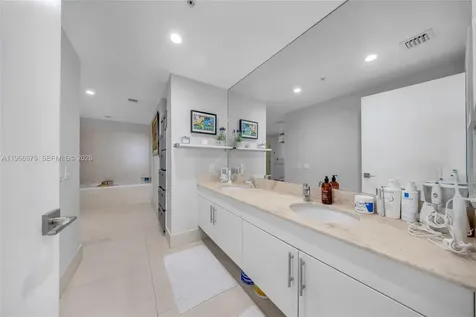 7929 West Drive North Bay Village FL 33141