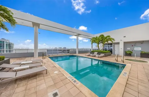 7929 West Drive North Bay Village FL 33141