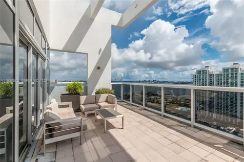 7929 West Drive North Bay Village FL 33141