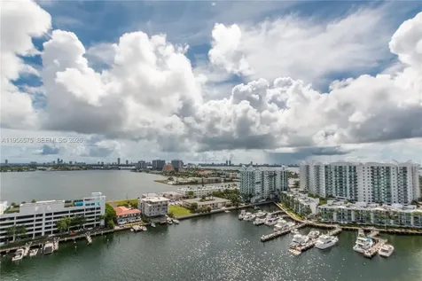 7929 West Drive North Bay Village FL 33141