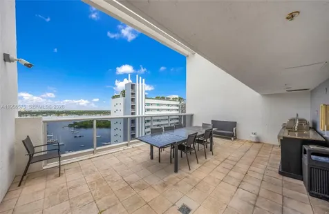 7929 West Drive North Bay Village FL 33141