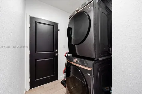 572 NE 6th Place Homestead FL 33034