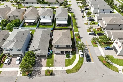 572 NE 6th Place Homestead FL 33034