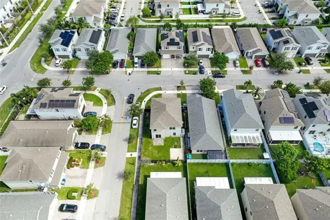 572 NE 6th Place Homestead FL 33034