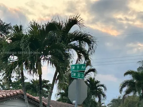 815 SW 30th Street Fort Lauderdale FL 33315