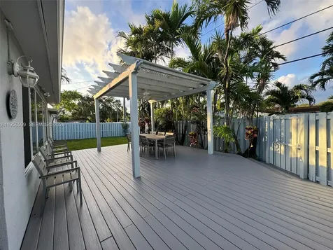 1110 Redbird Avenue Miami Springs FL 33166