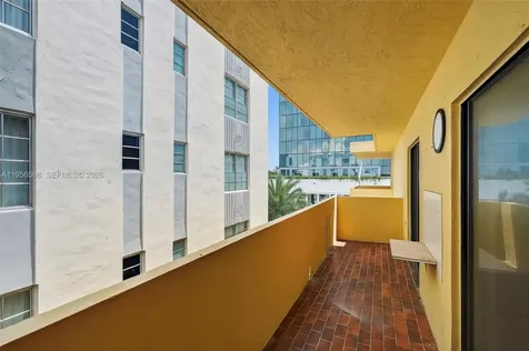 2924 Collins Avenue Miami Beach FL 33140