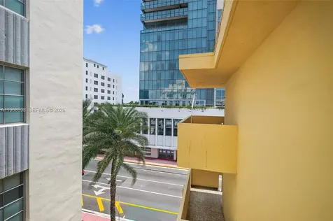 2924 Collins Avenue Miami Beach FL 33140