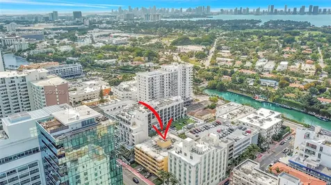 2924 Collins Avenue Miami Beach FL 33140