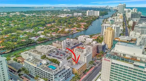 2924 Collins Avenue Miami Beach FL 33140