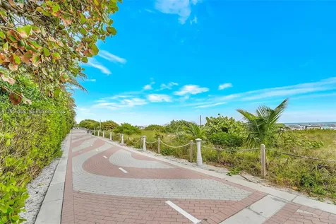 2924 Collins Avenue Miami Beach FL 33140