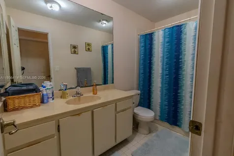 20013 NW 62nd Place Hialeah FL 33015