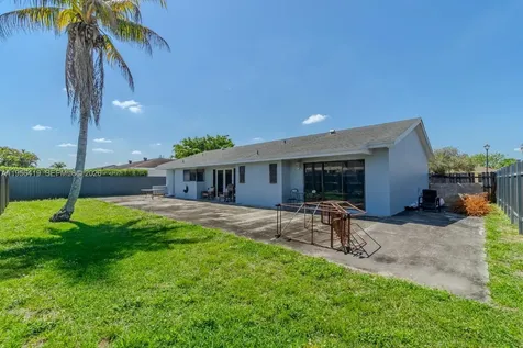 20013 NW 62nd Place Hialeah FL 33015