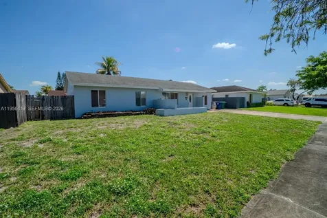 20013 NW 62nd Place Hialeah FL 33015