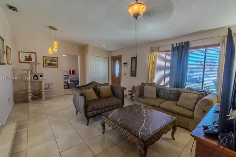 20013 NW 62nd Place Hialeah FL 33015