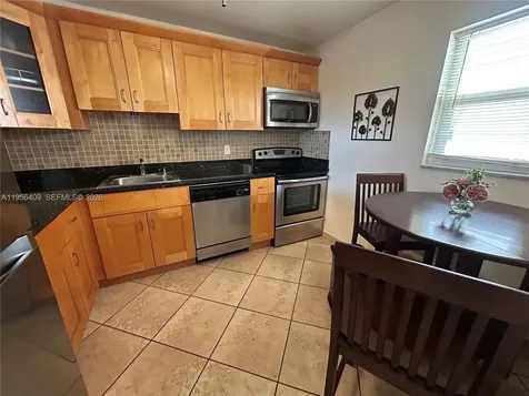 410 SE 2nd Street Hallandale Beach FL 33009