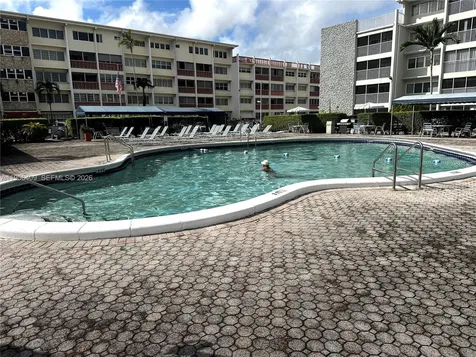 410 SE 2nd Street Hallandale Beach FL 33009