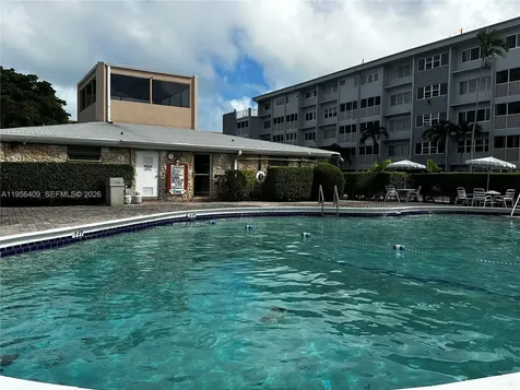 410 SE 2nd Street Hallandale Beach FL 33009