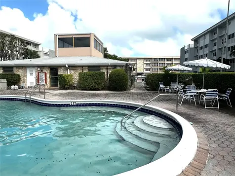410 SE 2nd Street Hallandale Beach FL 33009