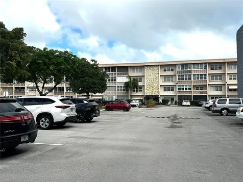 410 SE 2nd Street Hallandale Beach FL 33009