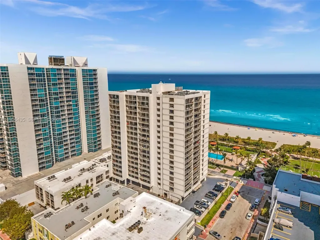 2625 Collins Avenue Miami Beach FL 33140