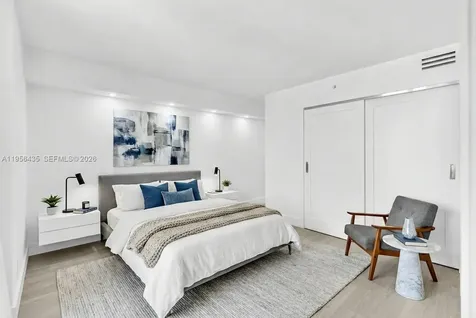 2625 Collins Avenue Miami Beach FL 33140