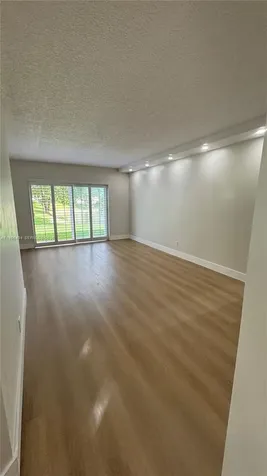 900 Twin Lakes Drive Coral Springs FL 33071