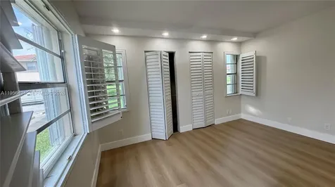 900 Twin Lakes Drive Coral Springs FL 33071