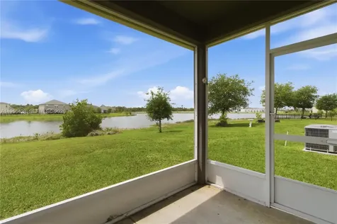 8649 Cobblestone Drive Fort Pierce FL 34945