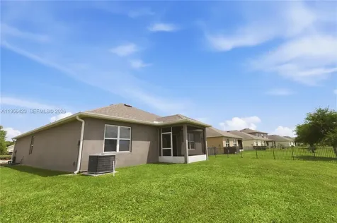 8649 Cobblestone Drive Fort Pierce FL 34945