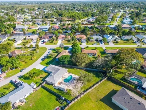 714 NE Lanfair Street Port St. Lucie FL 34983