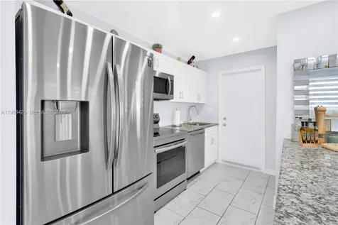3210 SW 24th Terrace Miami FL 33145