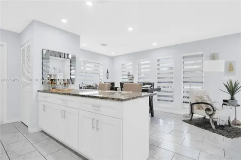 3210 SW 24th Terrace Miami FL 33145