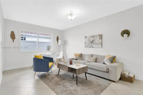 3210 SW 24th Terrace Miami FL 33145