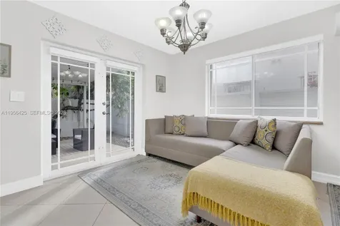 3210 SW 24th Terrace Miami FL 33145